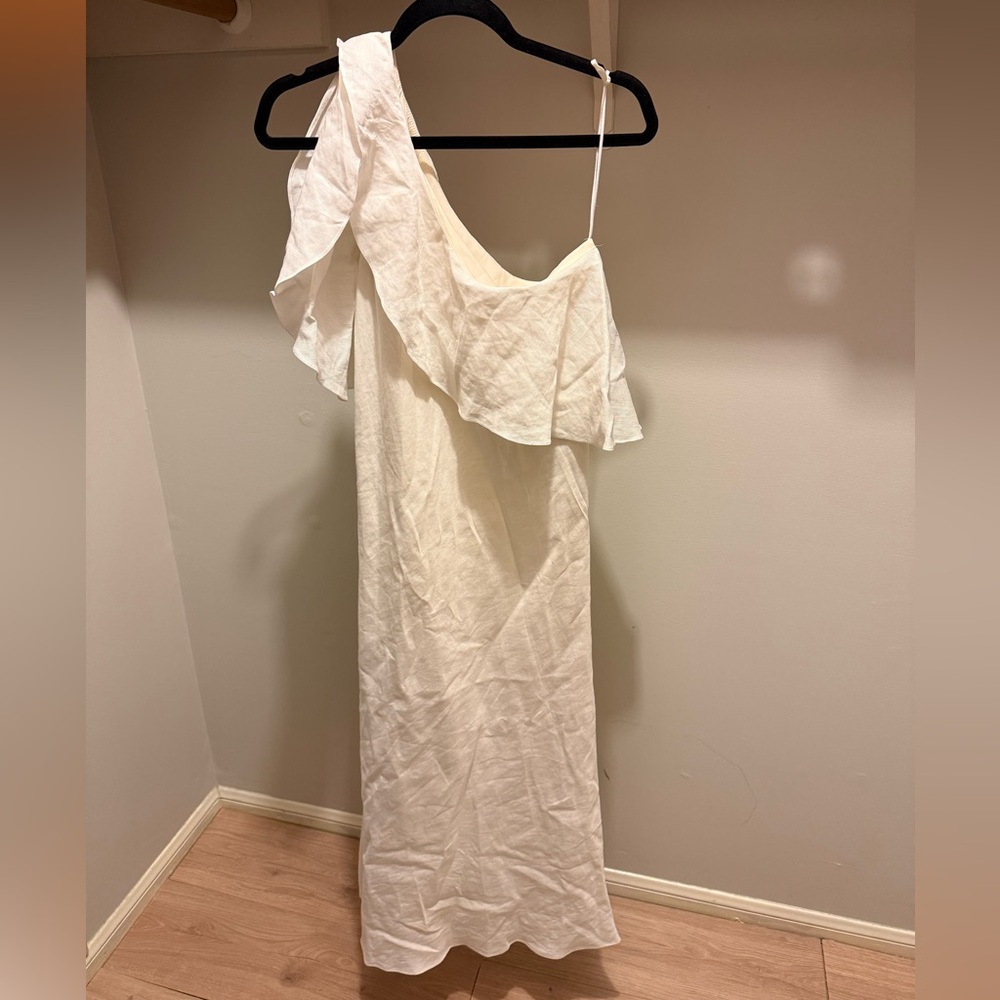 Linen ElWhite One-Shoulder Dress size S